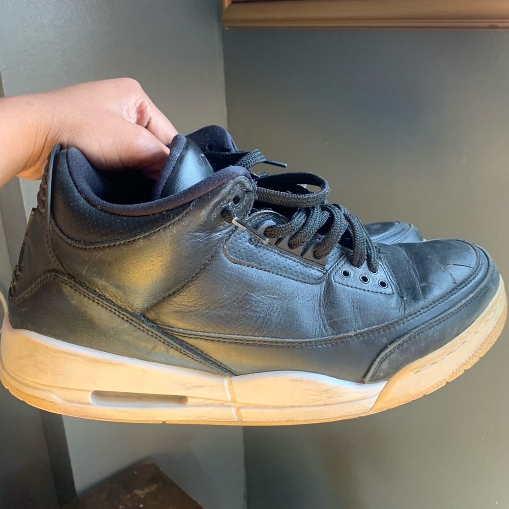 Retro Jordan 3s